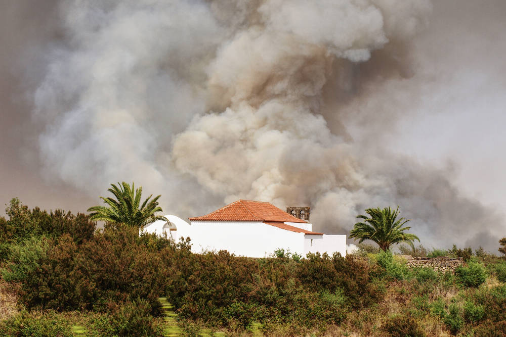 Fiddling while Rome Burns, Wildfire, Tenerife